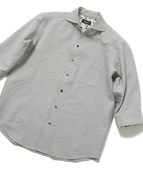 MEN'S BIGI(メンズビギ)の「バイアスサッカーストライプシャツ(シャツ/ブラウス・メンズ・ホワイト/ネイビー/グレー・01/02/03/04)」の2枚目の写真