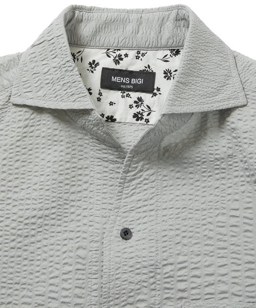 MEN'S BIGI(メンズビギ)の「バイアスサッカーストライプシャツ(シャツ/ブラウス・メンズ・ホワイト/ネイビー/グレー・01/02/03/04)」の18枚目の写真