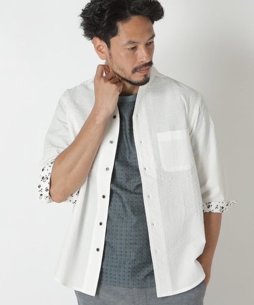 MEN'S BIGI(メンズビギ)の「バイアスサッカーストライプシャツ(シャツ/ブラウス・メンズ・ホワイト/ネイビー/グレー・01/02/03/04)」の4枚目の写真