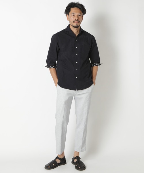 MEN'S BIGI(メンズビギ)の「バイアスサッカーストライプシャツ(シャツ/ブラウス・メンズ・ホワイト/ネイビー/グレー・01/02/03/04)」の9枚目の写真