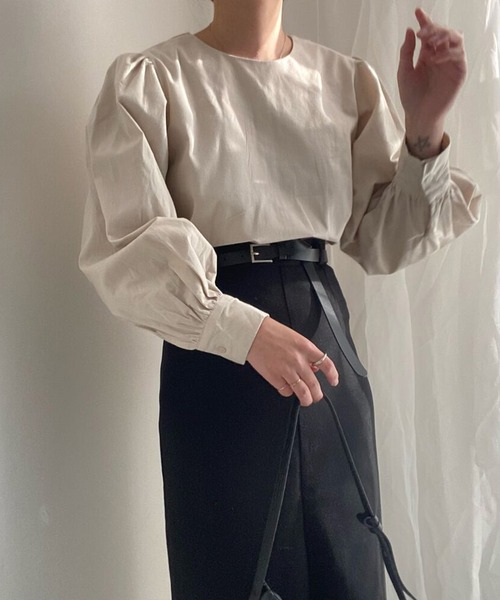 AMOUR BOX（アムールボックス）の「ボリュームスリーブブラウス（シャツ/ブラウス・レディース・ホワイト/クリーム・FREE）」の10枚目の写真