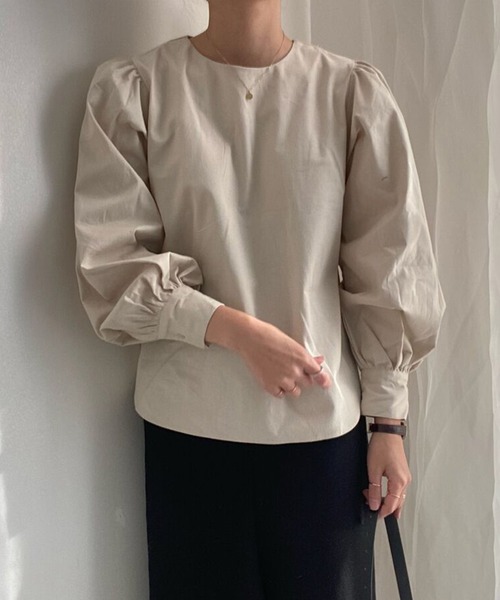 AMOUR BOX（アムールボックス）の「ボリュームスリーブブラウス（シャツ/ブラウス・レディース・ホワイト/クリーム・FREE）」の11枚目の写真