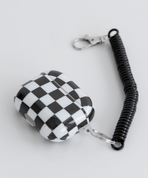 FOLLOWIN（フォロウィン）の「ブロックチェッカーAirPods 3 ケース（スマホケース/カバー・レディース・ブラック・ONE SIZE）」の7枚目の写真