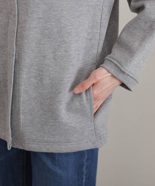 ElegChic(エレグシック)の「裏起毛スウェットドット釦カーディガン(カーディガン/ボレロ・レディース・ブラック/ライトカーキ/杢グレー/ライトベージュ・M/XL/4L)」の7枚目の写真
