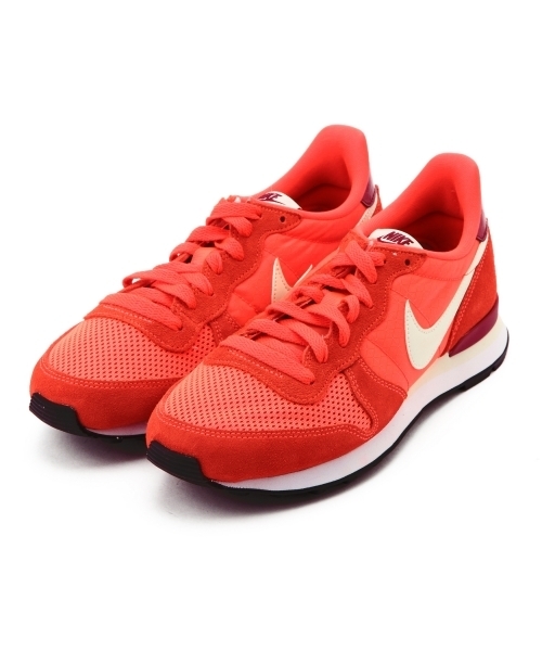 NIKE（ナイキ）の「＜VERY 5月号掲載＞NIKE / インターNカラー（スニーカー・レディース・オレンジ・24.0cm/24.5cm/25.0cm）」の13枚目の写真