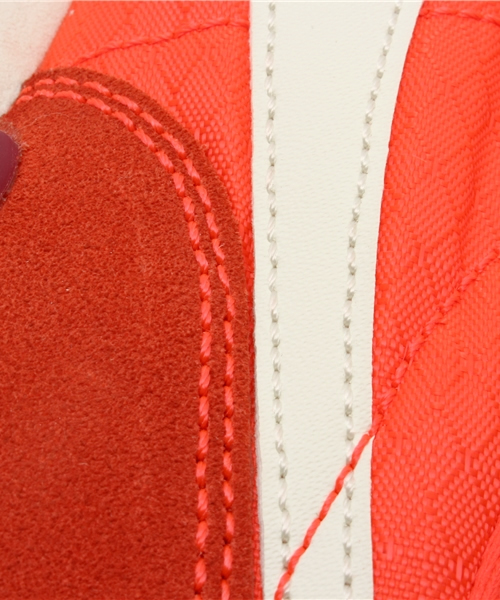 NIKE（ナイキ）の「＜VERY 5月号掲載＞NIKE / インターNカラー（スニーカー・レディース・オレンジ・24.0cm/24.5cm/25.0cm）」の4枚目の写真