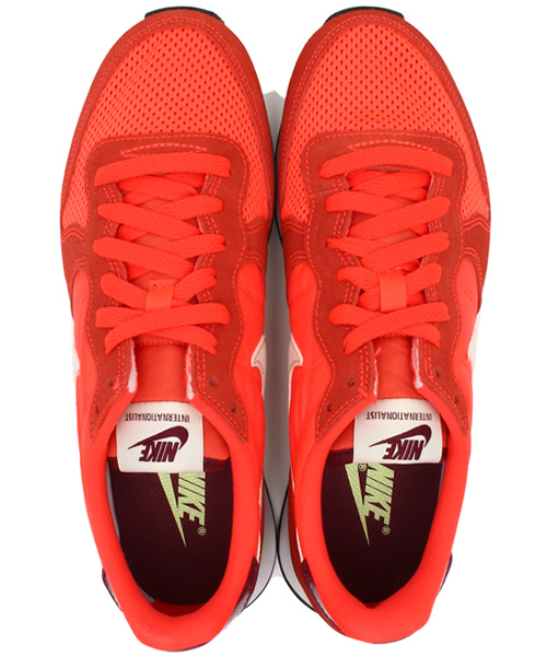 NIKE（ナイキ）の「＜VERY 5月号掲載＞NIKE / インターNカラー（スニーカー・レディース・オレンジ・24.0cm/24.5cm/25.0cm）」の9枚目の写真