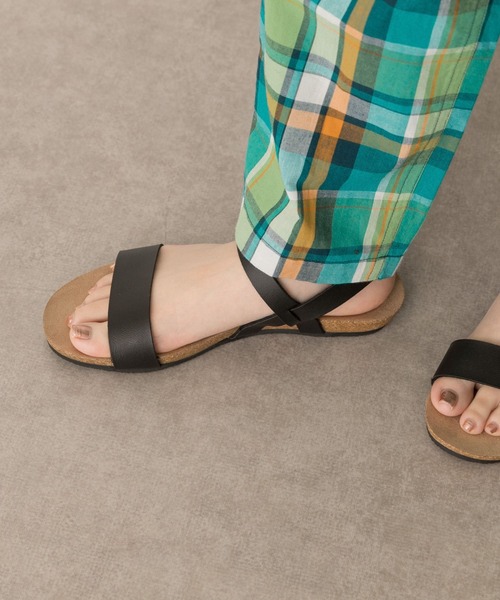 RODE SKO（ロデスコ）の「ラフソールアンクルサンダル（サンダル・レディース・ホワイト/ブラック/ブラウン・38/36/37）」の22枚目の写真