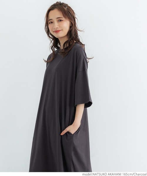 coca(coca)(コカ)の「半袖ラウンドヘムワンピース(ワンピース・レディース・ホワイト/チャコールグレー/ライトベージュ・ONE SIZE)」の4枚目の写真