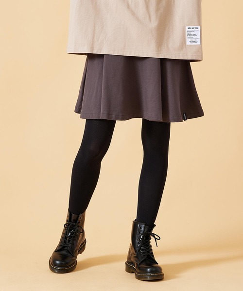 MILKFED.（ミルクフェド）の「SWEAT SKIRT（スカート・レディース・ブラック/ブラウン/チャコール・ONE SIZE）」の3枚目の写真