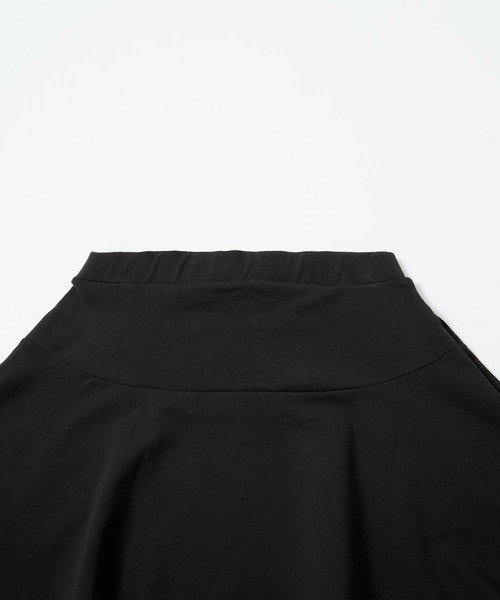 MILKFED.（ミルクフェド）の「SWEAT SKIRT（スカート・レディース・ブラック/ブラウン/チャコール・ONE SIZE）」の8枚目の写真