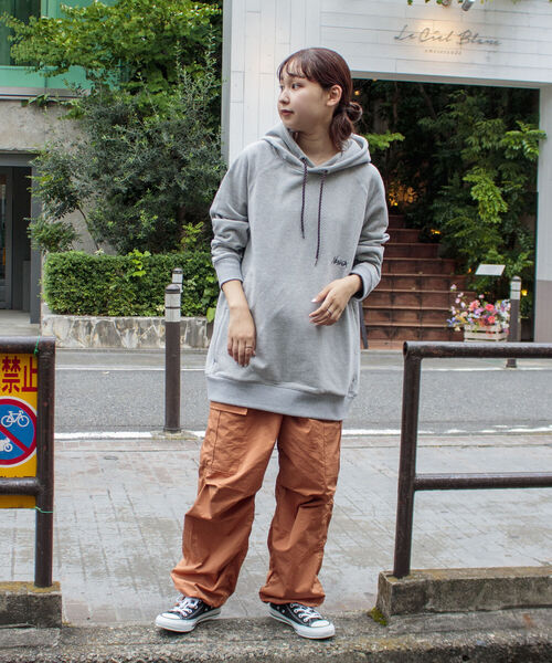 NANGA（ナンガ）の「【NANGA/ナンガ】GLOSTER別注パーカー バックプリント ビッグシルエット ロゴ刺繍（パーカー・メンズ・ブラック/グレー/オフホワイト・M/L）」の18枚目の写真