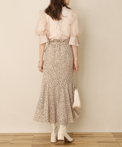 one after another NICE CLAUP（ワンアフターアナザーナイスクラップ）の「前後2WAYフリルブラウス（シャツ/ブラウス・レディース・ブラウン系その他/ホワイト系その他/アイボリー/ベージュ・FREE）」の5枚目の写真