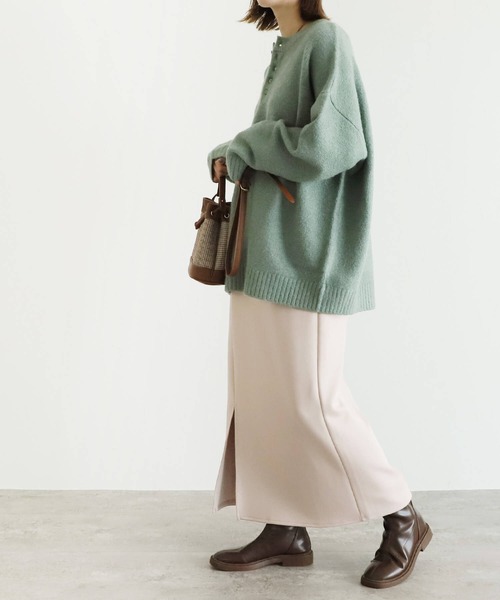 reca（レカ）の「スリットロング スカート（スカート・レディース・ブラック/パープル/マスタード/グレイッシュベージュ/テラコッタ/ピンク・M）」の17枚目の写真