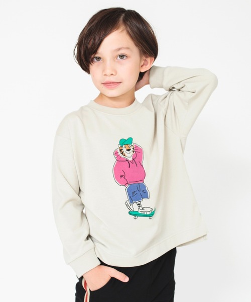 BRANSHES（ブランシェス）の「【bコレ】グラフィック長袖Tシャツ ロンT（Tシャツ/カットソー・キッズ・アイボリー/ブラック/キャメル/グリーン/グレー/ブルー/チャコールグレー/ブラウン/ベージュ/ネイビー/カラフル・130/120/140/150/90/100/110/160）」の6枚目の写真