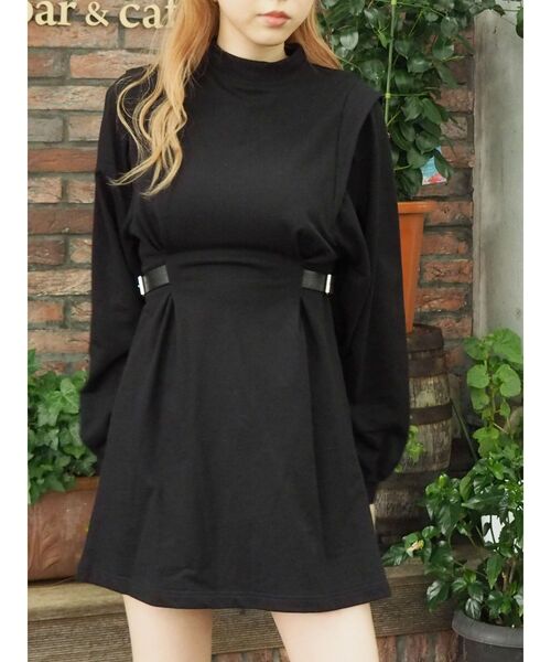 EVRIS（エヴリス）の「サイドベルトタックミニワンピース（ワンピース・レディース・ブラック/グリーン・FREE）」の3枚目の写真