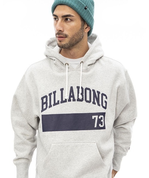 BILLABONG(ビラボン)の「BILLABONG メンズ COLLEGE LOGO パーカー 【2022年秋冬モデル】/ビラボンカレッジロゴプルオーバーパーカー(パーカー・メンズ・ブラック/グレー/グリーン/バーガンディー・MEDIUM/LARGE/X-LARGE)」の3枚目の写真