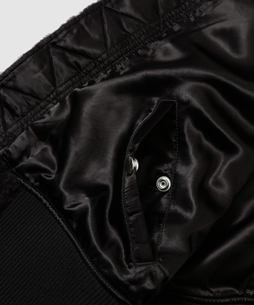 MASU（エムエーエスユー）の「JACQUARD NATIVE FLEECE BOMBER JACKET