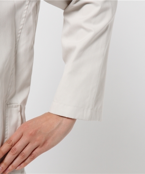 DouDou(ドゥドゥ)の「【DouDou】ピーチタフタブルゾン(その他アウター・レディース・ベージュ/カーキ・FREE)」の7枚目の写真