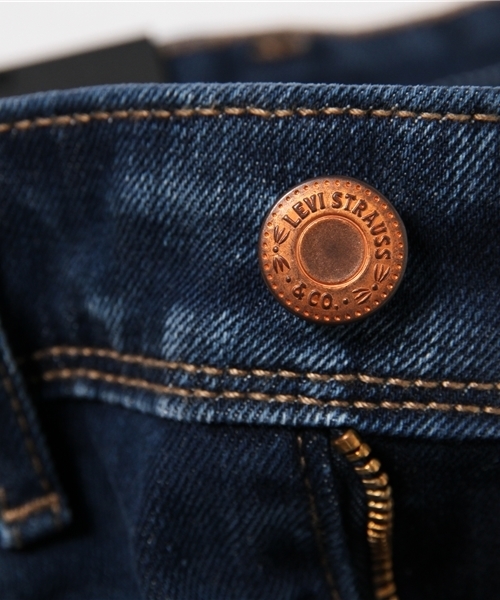 Levi's(リーバイス)の「REVEL-スキニー/ミッドカラー/12.2oz ストレッチデニム(デニムパンツ・レディース・インディゴブルー・23inch/24inch/25inch/26inch/27inch)」の10枚目の写真