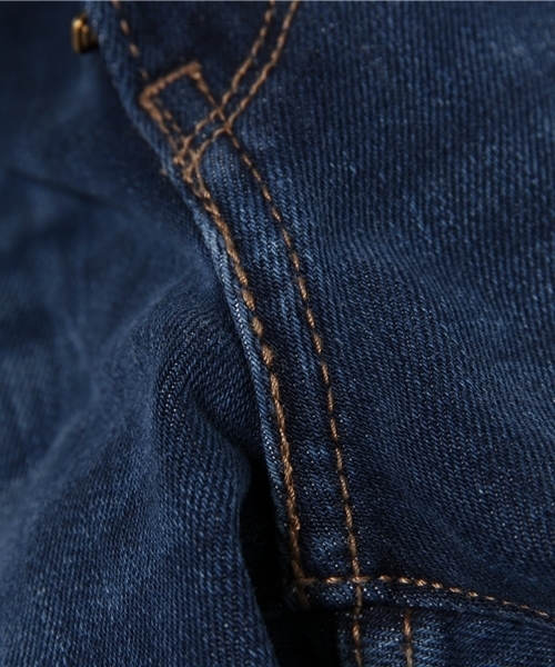 Levi's(リーバイス)の「REVEL-スキニー/ミッドカラー/12.2oz ストレッチデニム(デニムパンツ・レディース・インディゴブルー・23inch/24inch/25inch/26inch/27inch)」の14枚目の写真