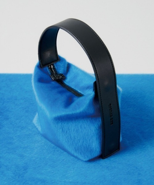 ESC STUDIO（イーエスシースタジオ）の「【ESC STUDIO/イーエスシースタジオ】calf hair mini bag / ファーバッグ バッグ 鞄 カバン ミニバッグ ハンドバッグ（ハンドバッグ・メンズ・ブラック/ブルー・ONE SIZE）」の3枚目の写真
