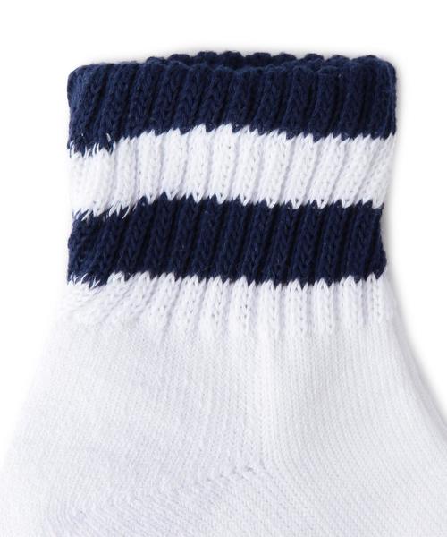 green label relaxing（グリーンレーベルリラクシング）の「PILE WHITE 2LINE QT ソックス GLMSO◆（ソックス/靴下・メンズ・ブラック/レッド/ネイビー・フリー）」の4枚目の写真