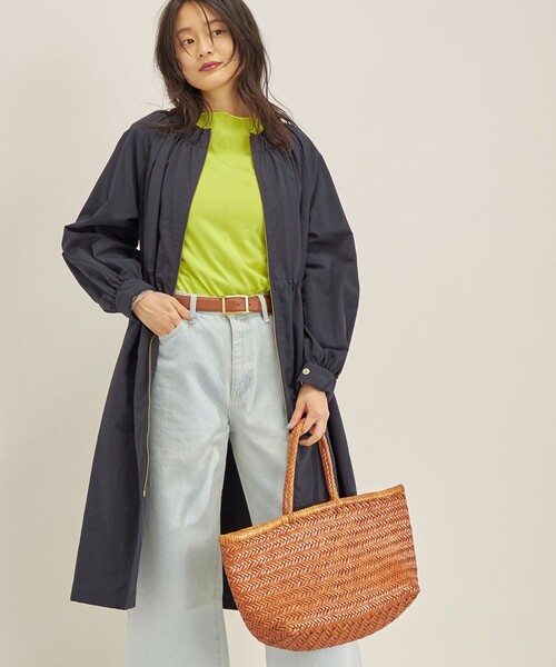 SHIPS（シップス）の「〈撥水加工〉ナイロン ドロスト ロング コート ◇（ノーカラーコート・レディース・ベージュ/ライトグリーン/ネイビー・36/38）」の3枚目の写真