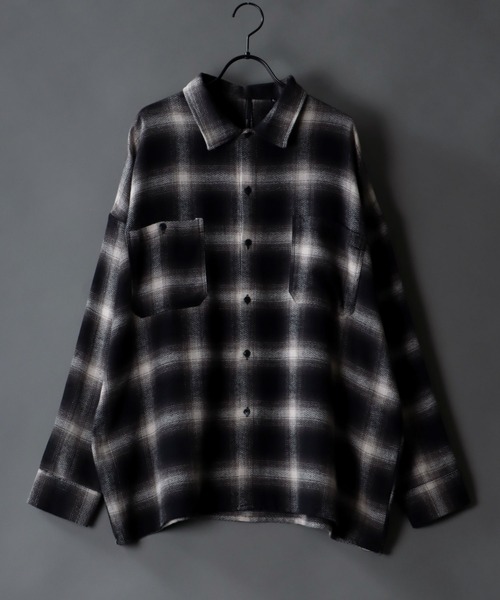 SITRY(シトリー)の「Oversize ombre check work shirt/オーバーサイズ オンブレ チェック ワークシャツ(シャツ/ブラウス・メンズ・ブラック/ネイビー/ブラウン・M/L/XL)」の3枚目の写真