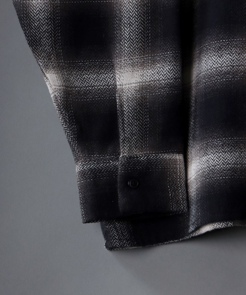 SITRY(シトリー)の「Oversize ombre check work shirt/オーバーサイズ オンブレ チェック ワークシャツ(シャツ/ブラウス・メンズ・ブラック/ネイビー/ブラウン・M/L/XL)」の14枚目の写真
