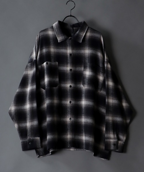SITRY(シトリー)の「Oversize ombre check work shirt/オーバーサイズ オンブレ チェック ワークシャツ(シャツ/ブラウス・メンズ・ブラック/ネイビー/ブラウン・M/L/XL)」の4枚目の写真