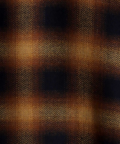 SITRY(シトリー)の「Oversize ombre check work shirt/オーバーサイズ オンブレ チェック ワークシャツ(シャツ/ブラウス・メンズ・ブラック/ネイビー/ブラウン・M/L/XL)」の8枚目の写真