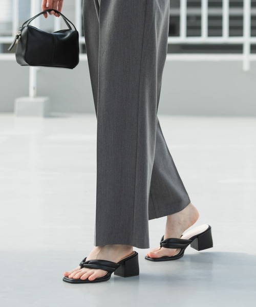 SENSE OF PLACE by URBAN RESEARCH(センスオブプレイスバイアーバンリサーチ)の「パテッドトングヒールサンダル(サンダル・レディース・ベージュ/アイボリー/ブラック・SMALL/MEDIUM/LARGE)」の8枚目の写真