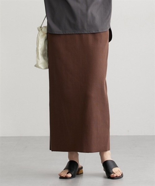 nissen（ニッセン）の「【低身長/高身長サイズ有】セルフカット　リブＩラインスカート（スカート・レディース・モカ/テラコッタ/ブラック/マスタード/ライトベージュ/ラベンダー/グリーン/チャコールグレー/杢グレー/ブラウン・M/L/LL/S/3L/PSS/PS/PM/PL/TM/TL/TLL/T3L/T4L/T5L）」の11枚目の写真