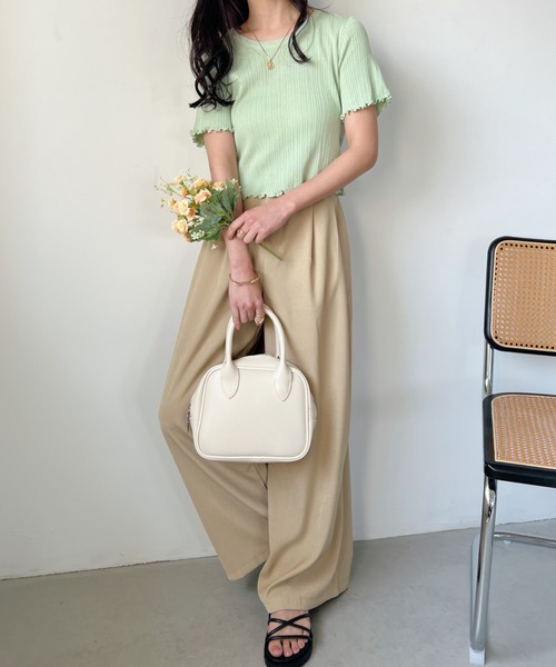 CLEA（クレア）の「裾メロウリブショート半袖トップス（Tシャツ/カットソー・レディース・ホワイト/グリーン/イエロー/ブラック・FREE）」の16枚目の写真