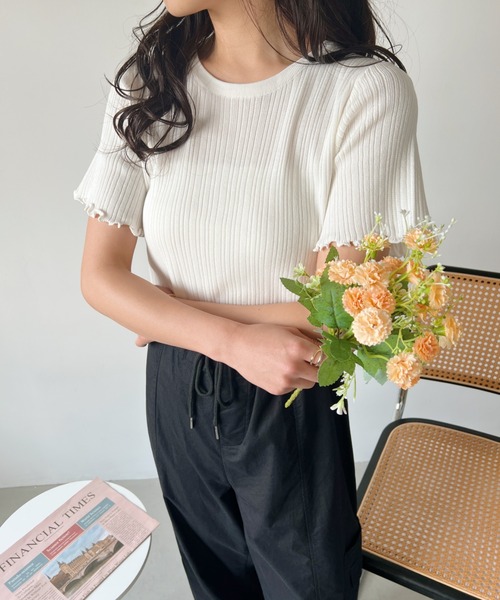 CLEA（クレア）の「裾メロウリブショート半袖トップス（Tシャツ/カットソー・レディース・ホワイト/グリーン/イエロー/ブラック・FREE）」の11枚目の写真