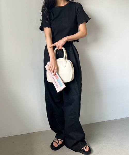 CLEA（クレア）の「裾メロウリブショート半袖トップス（Tシャツ/カットソー・レディース・ホワイト/グリーン/イエロー/ブラック・FREE）」の21枚目の写真