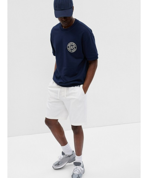 GAP(ギャップ)の「フレンチテリークルーネックスウェット(ユニセックス)(スウェット・メンズ・ブラック系その他/グレー/ネイビー/ベージュ/グリーン/ホワイト・XS/M/L/S/XL)」の11枚目の写真