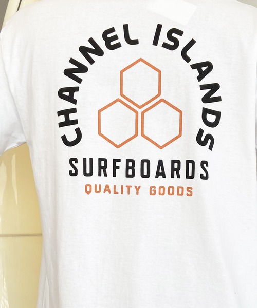 ムラサキスポーツ（ムラサキスポーツ）の「【ムラサキスポーツ別注】Channel Islands/チャネルアイランズ バックプリントTシャツ クルーネック半袖Tee/コットンTシャツ 0100972200088（Tシャツ/カットソー・メンズ・ブラック/ホワイト・M/L/XL）」の11枚目の写真