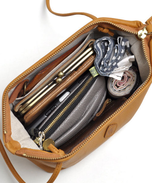 CLEDRAN（クレドラン）の「【本革】CL3542 TANTE PURSE SHOULDER コンパクト ポシェット（ショルダーバッグ・レディース・ブルーグレー/キャメル/ブラック/グリーン系その他/ブラウン/ダークベージュ・FREE）」の16枚目の写真