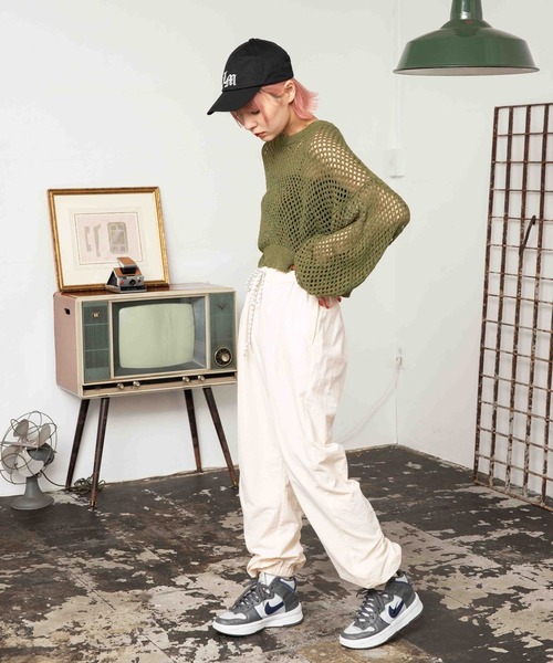 PBLIM（ページボーイリム）の「PAGEBOYLIM/ザックリメッシュプル（ニット/セーター・レディース・ブラック/カーキ/クリーム・FREE）」の15枚目の写真