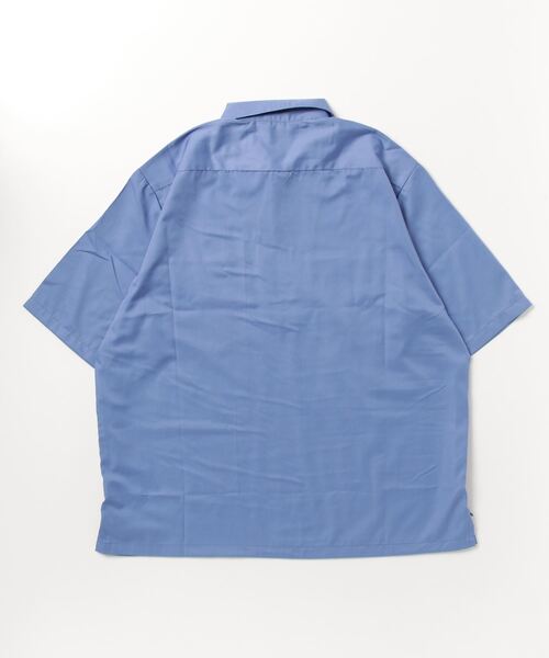 BEN DAVIS（ベンデイビス）の「BEN DAVIS/ベンデイビス HALF ZIP SHIRT/オーバーサイズ ロゴピスネーム ワンポイント刺繍 ハーフジップ 半袖シャツ（シャツ/ブラウス・メンズ・ダークグリーン/サックスブルー/ブラック・XL/L/M）」の4枚目の写真