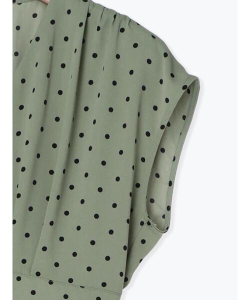 Te chichi(テチチ)の「ドットプリントワンピース(ワンピース・レディース・カーキ/ブラウン/ブラック・F)」の7枚目の写真