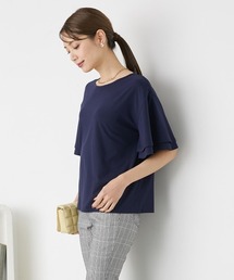 ゆるっと落ち感　袖フリルトップス