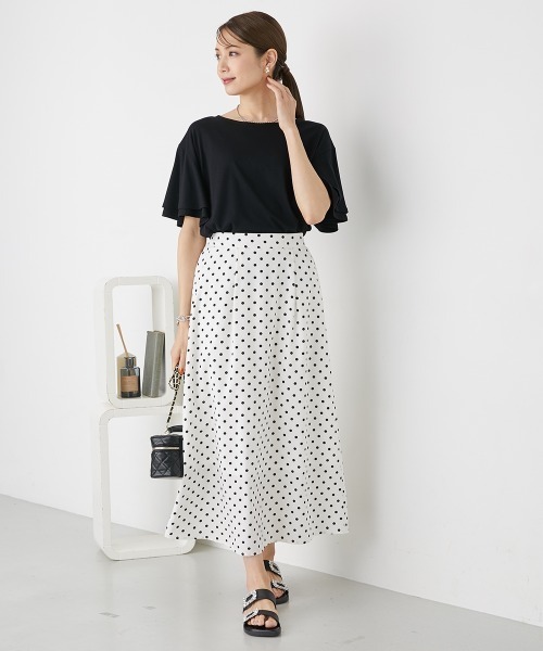 nissen（ニッセン）の「ゆるっと落ち感　袖フリルトップス（Tシャツ/カットソー・レディース・マスタード/テラコッタ/ネイビー/ブラック/グレイッシュベージュ/カーキ/ブルー/ピンク/ライム・LL/L/S/M）」の16枚目の写真