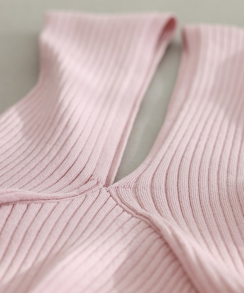 SAISON DE PAPILLON（セゾンドパピヨン）の「リブ編み3way サマーニットトップス（タンクトップ・レディース・ピンク/ブラック/マスタード/ピンクベージュ・L/M）」の7枚目の写真