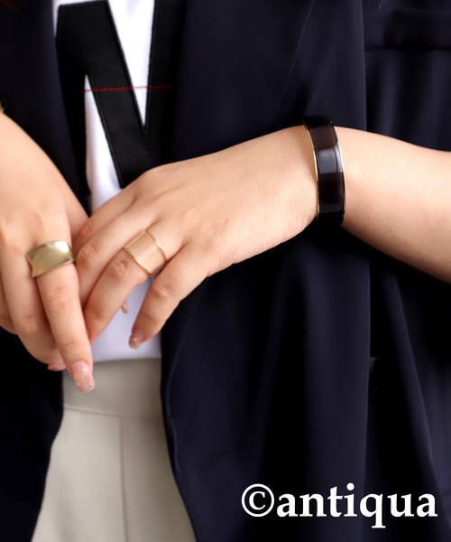 antiqua(アンティカ)の「クリアバングル(バングル/リストバンド・レディース・クリア/ブラック・FREE)」の7枚目の写真