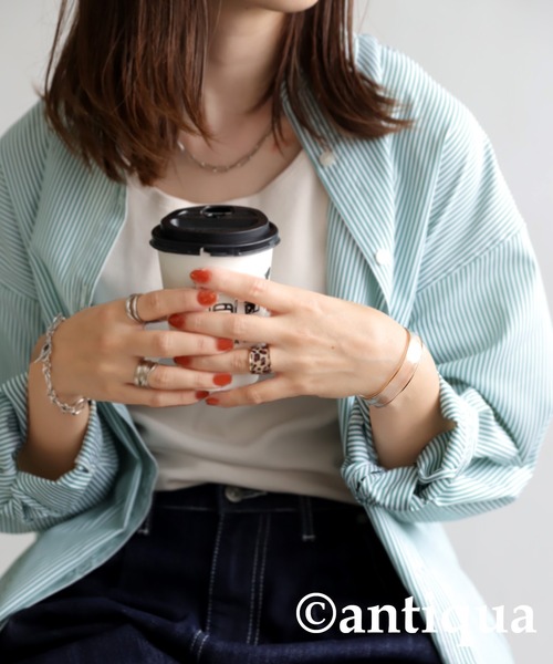 antiqua(アンティカ)の「クリアバングル(バングル/リストバンド・レディース・クリア/ブラック・FREE)」の6枚目の写真