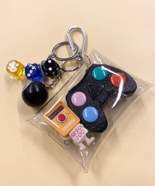 WEGO（ウィゴー）の「WEGO/カラビナ付きミニポーチ（ポーチ・レディース・その他1/その他2/その他3/その他4・FREE）」の2枚目の写真