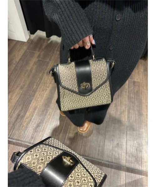MOUSSY（マウジー）の「MONOGRAM MINI SHOULDER バッグ（ショルダーバッグ・レディース・ブラウン・FREE）」の9枚目の写真
